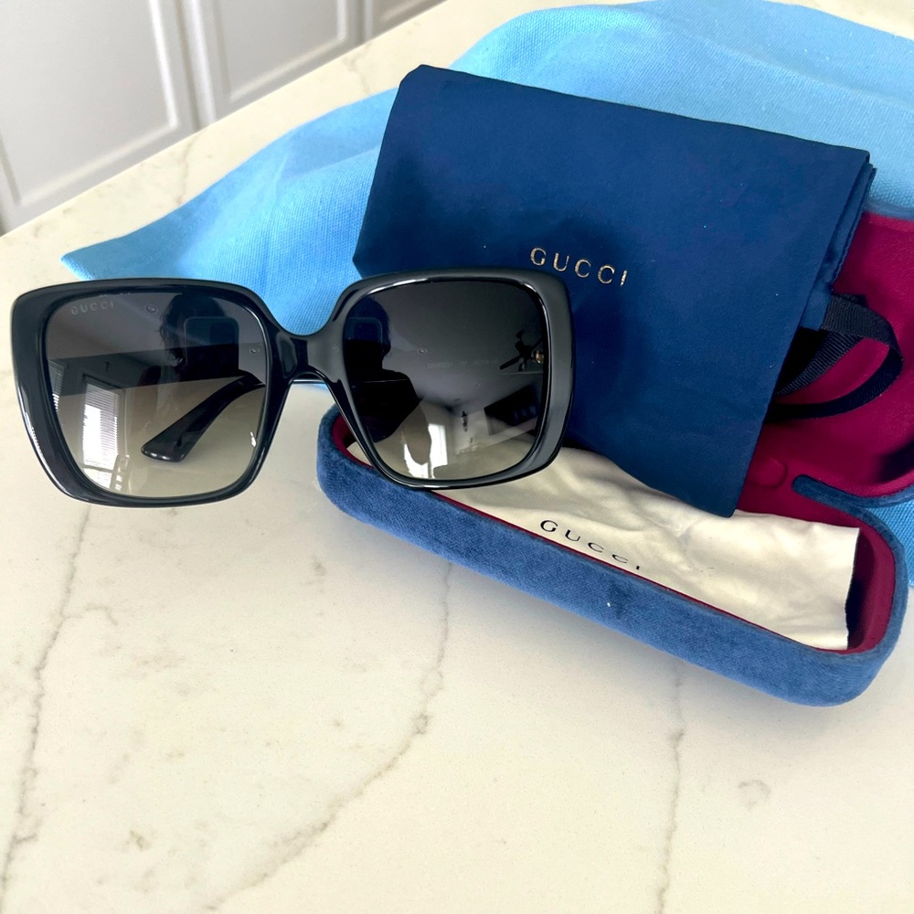 Gucci Sunglasses Shiny Black Square Frames